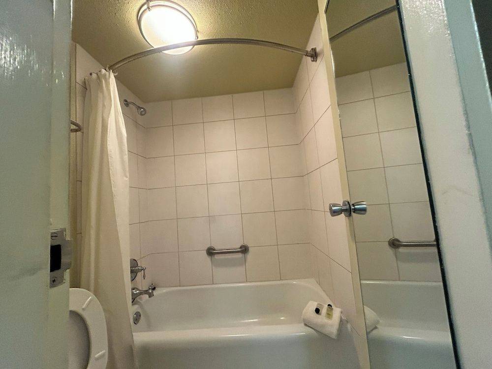 Suite Dreams Motel By Capital O Mattoon I - 57 Room (Full Bed) 6