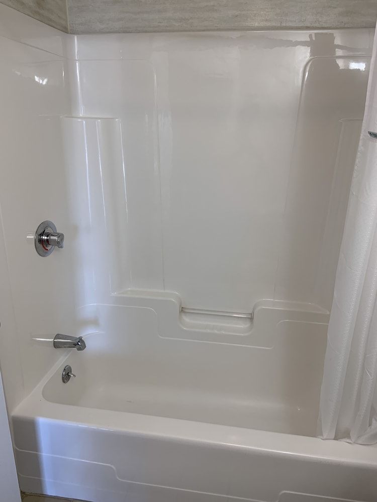 Dutch Motel Palmyra Room, 1 King Bed 5