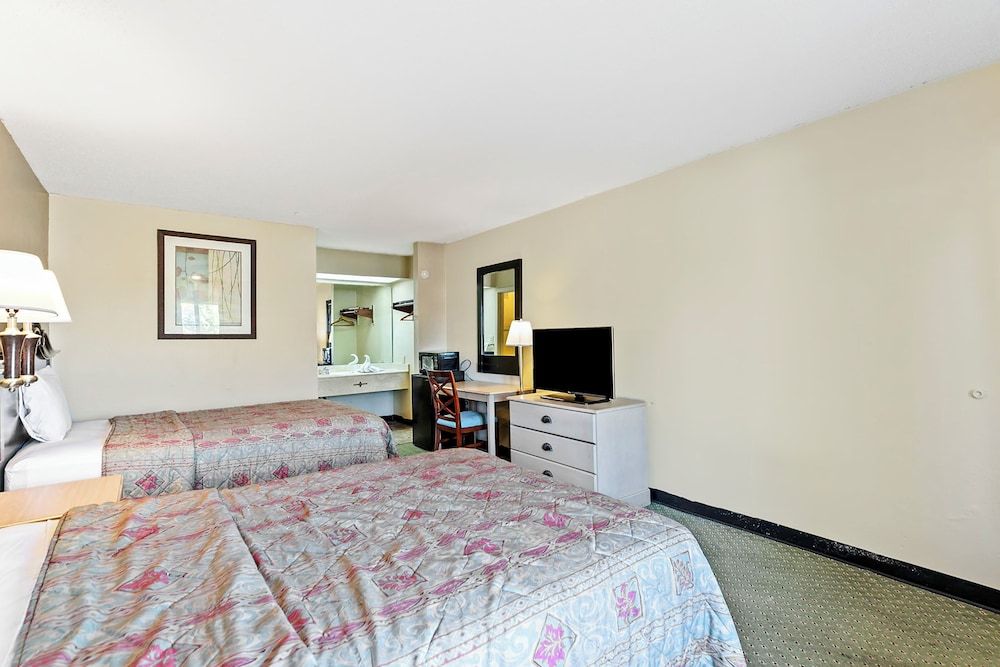 Hotel O Star Motel Hattiesburg HWY 49 Room, 2 Queen Beds, Non Smoking 5