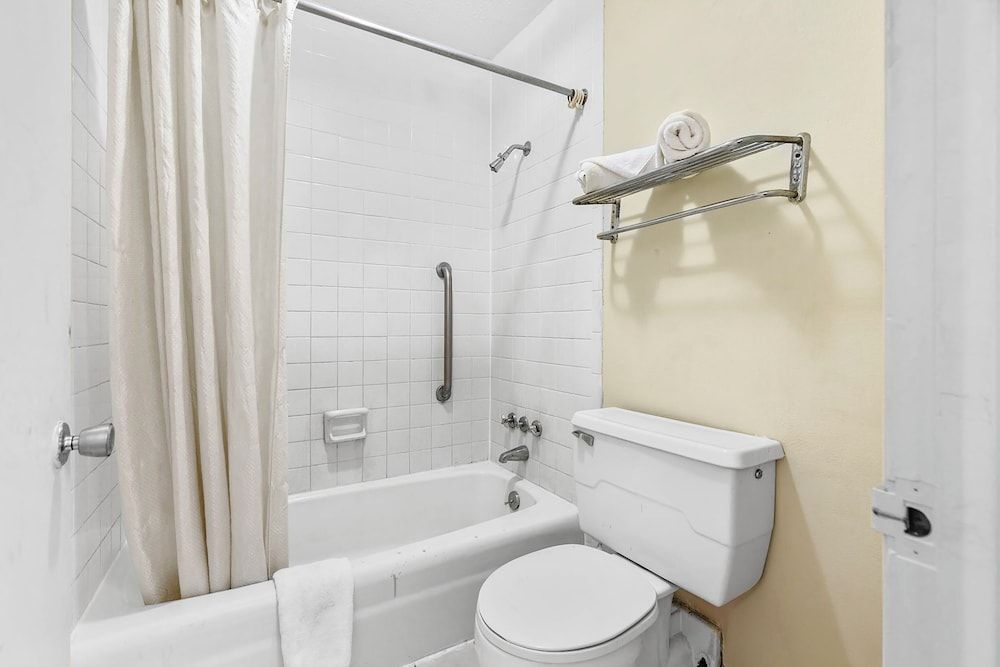 Hotel O Star Motel Hattiesburg HWY 49 Room, 2 Queen Beds, Smoking 6