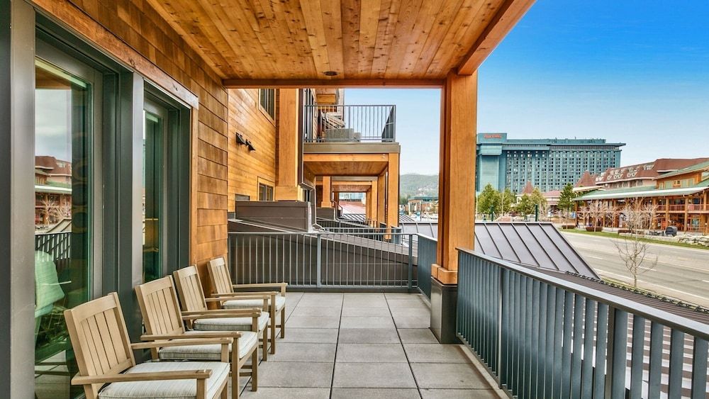 LuxuryÂ 2br  Steps From Heavenly Village & Gondola 2 Bedroom Condo by RedAwning Condo, 2 Bedrooms 22