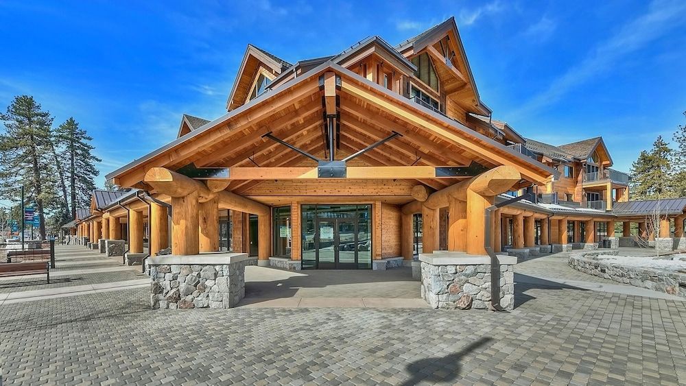 LuxuryÂ 2br  Steps From Heavenly Village & Gondola 2 Bedroom Condo by RedAwning Condo, 2 Bedrooms 21