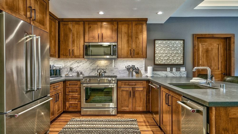 LuxuryÂ 2br  Steps From Heavenly Village & Gondola 2 Bedroom Condo by RedAwning Condo, 2 Bedrooms 6