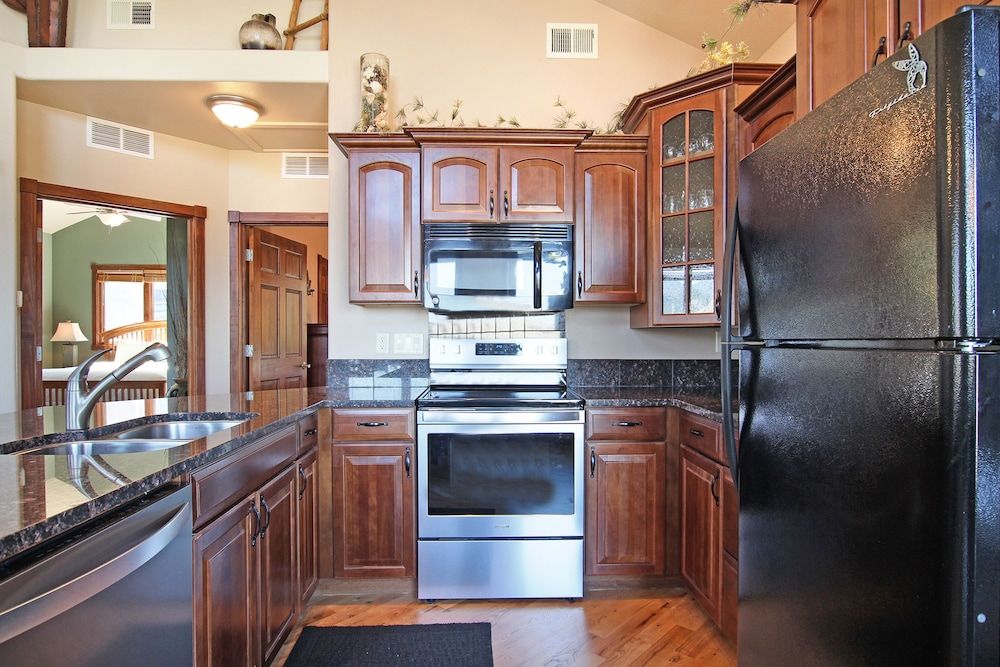 Mount Chiquita 10a 2 Bedroom Condo by RedAwning Condo, 2 Bedrooms 5