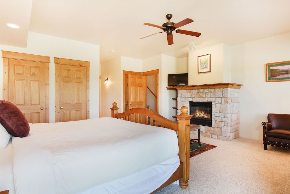 Comanche Peak 39 2 Bedroom Condo by RedAwning Condo, 2 Bedrooms 3