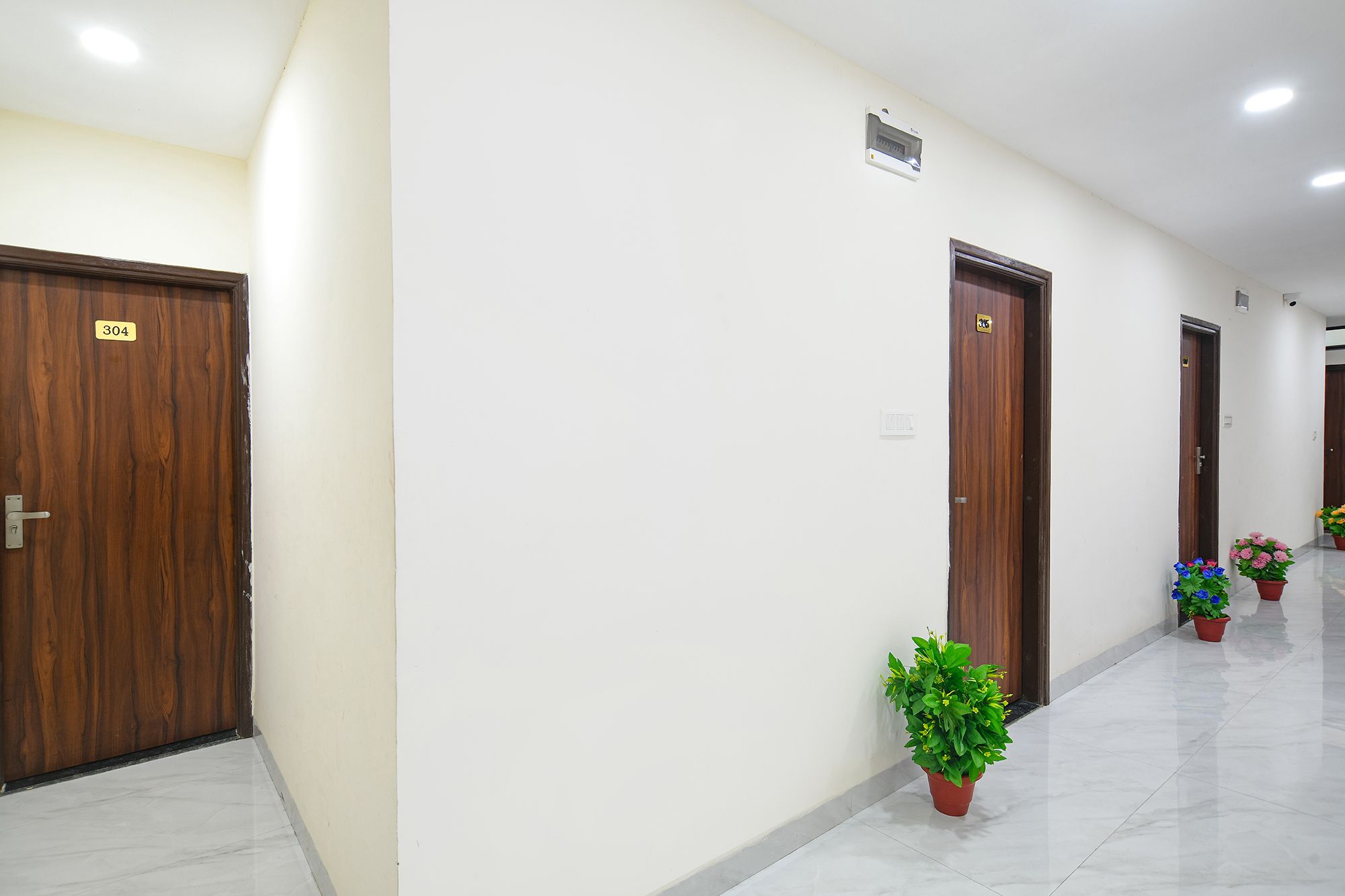 FabHotel Chirag Inn
