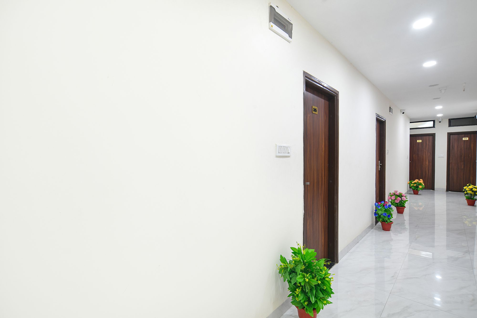 FabHotel Chirag Inn