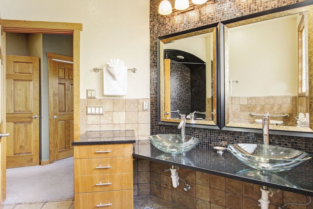 Mount Cairns 16a 2 Bedroom Condo by RedAwning Condo, 2 Bedrooms 14