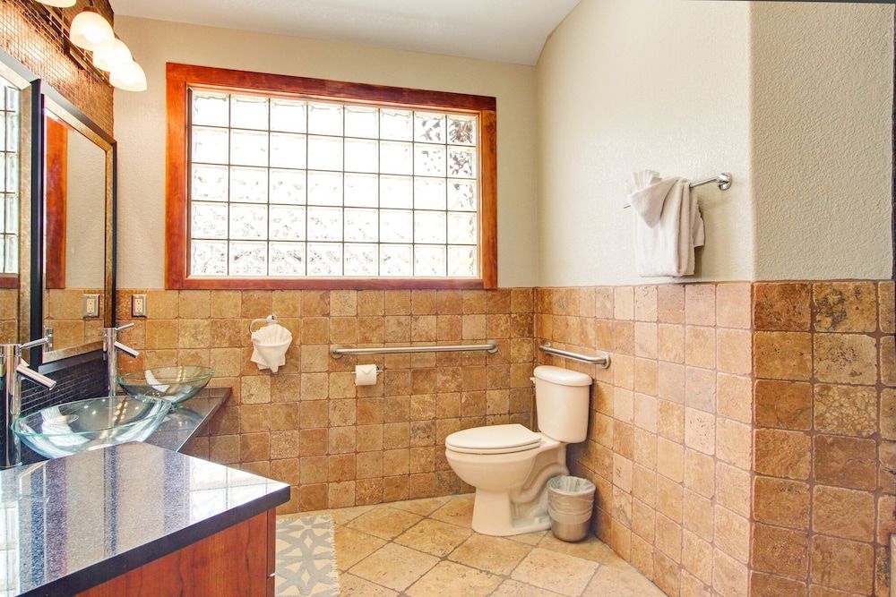 Mount Cairns 16a 2 Bedroom Condo by RedAwning Condo, 2 Bedrooms 13