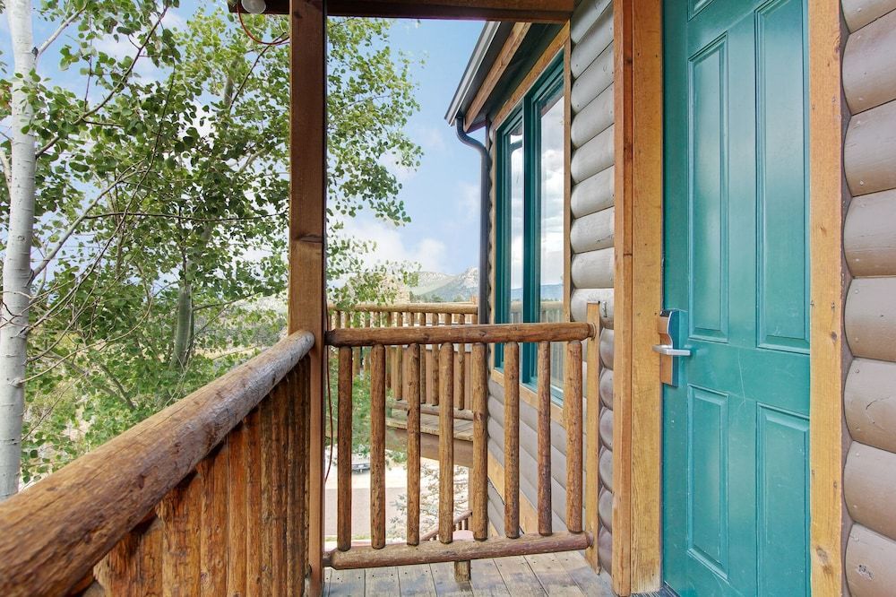 Mount Cairns 16a 2 Bedroom Condo by RedAwning Condo, 2 Bedrooms 11