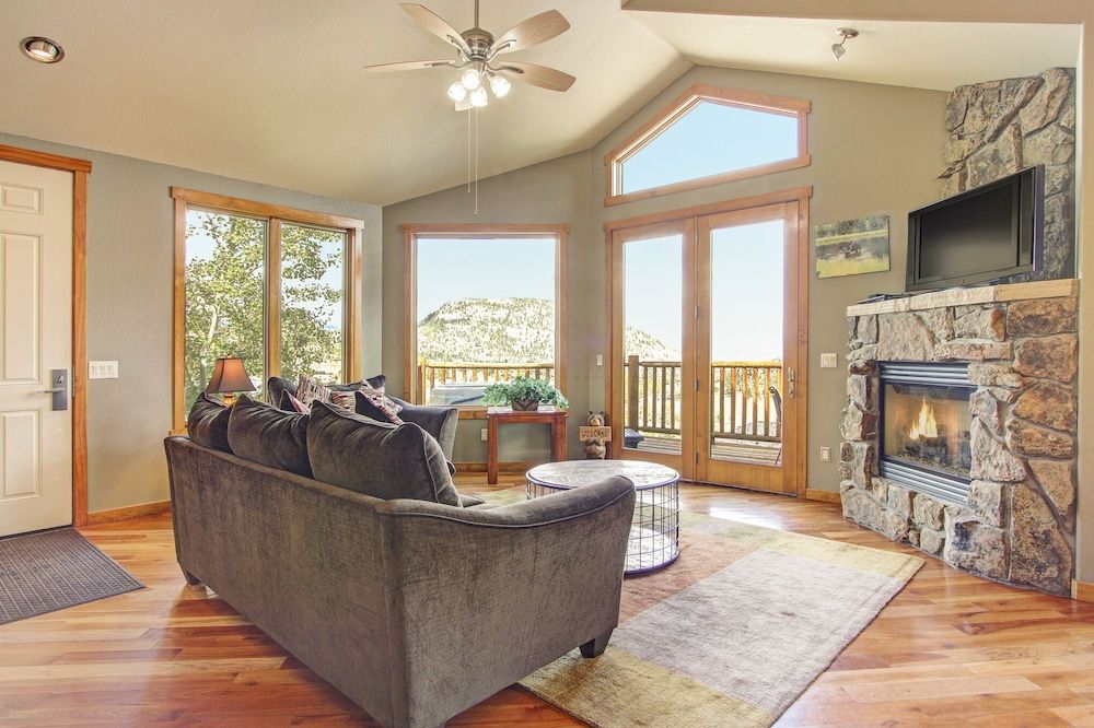 Mount Cairns 16a 2 Bedroom Condo by RedAwning Condo, 2 Bedrooms 9