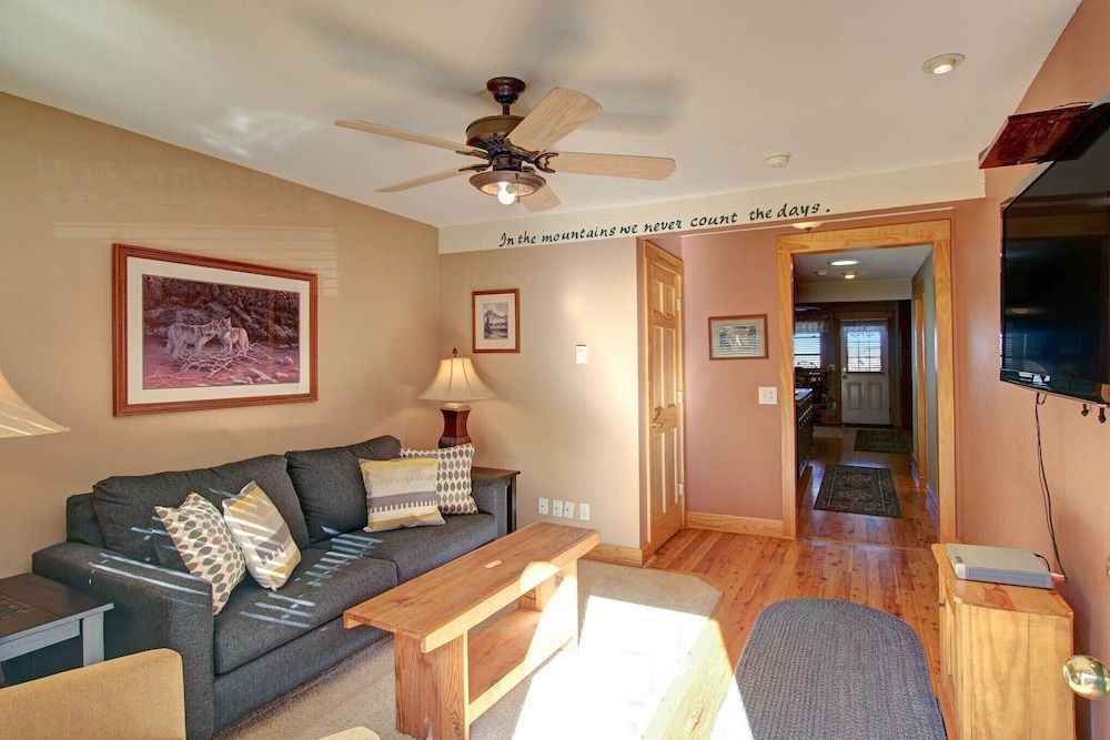 Snowdrift Peak 203 2 Bedroom Condo by RedAwning Condo, 2 Bedrooms 17