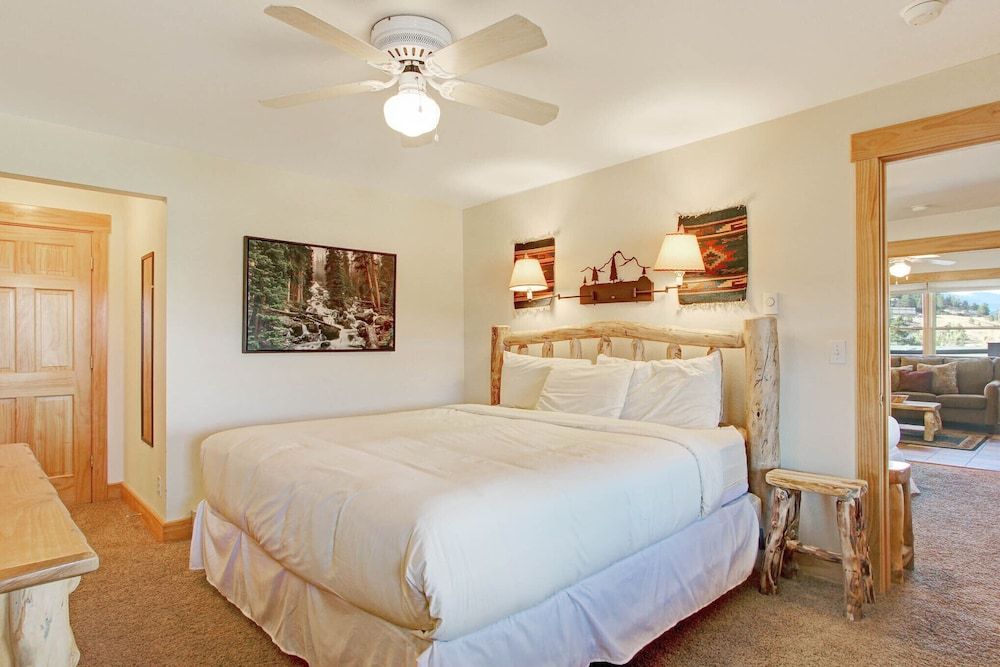 Ptarmigan Mountain 202 3 Bedroom Condo by RedAwning Condo, 2 Bedrooms 7