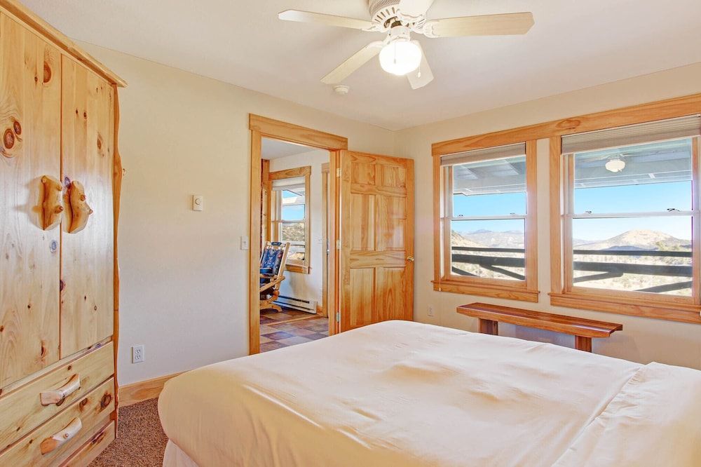 Ptarmigan Mountain 202 3 Bedroom Condo by RedAwning Condo, 2 Bedrooms 4