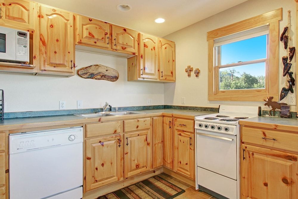 Ptarmigan Mountain 202 3 Bedroom Condo by RedAwning Condo, 2 Bedrooms 9