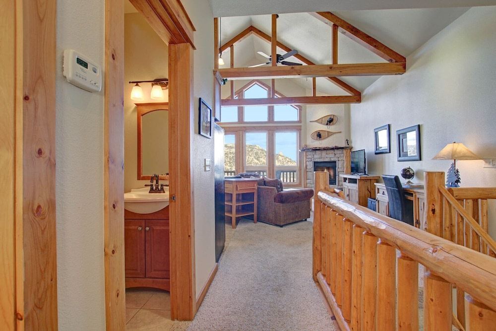 Nisa Mountain 36 2 Bedroom Condo by RedAwning Condo, 2 Bedrooms 25