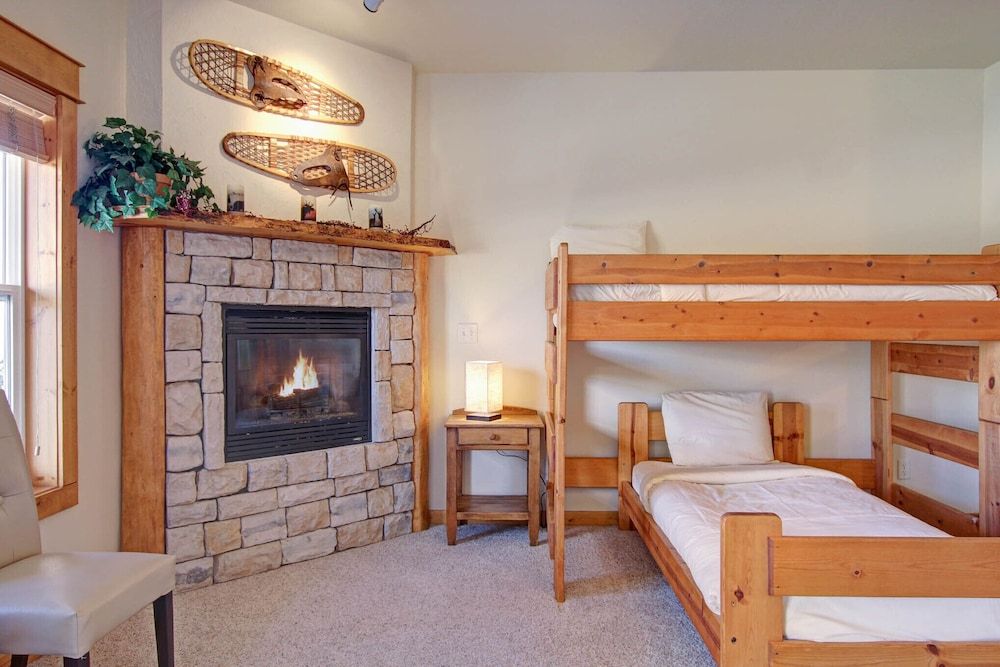 Nisa Mountain 36 2 Bedroom Condo by RedAwning Condo, 2 Bedrooms 6