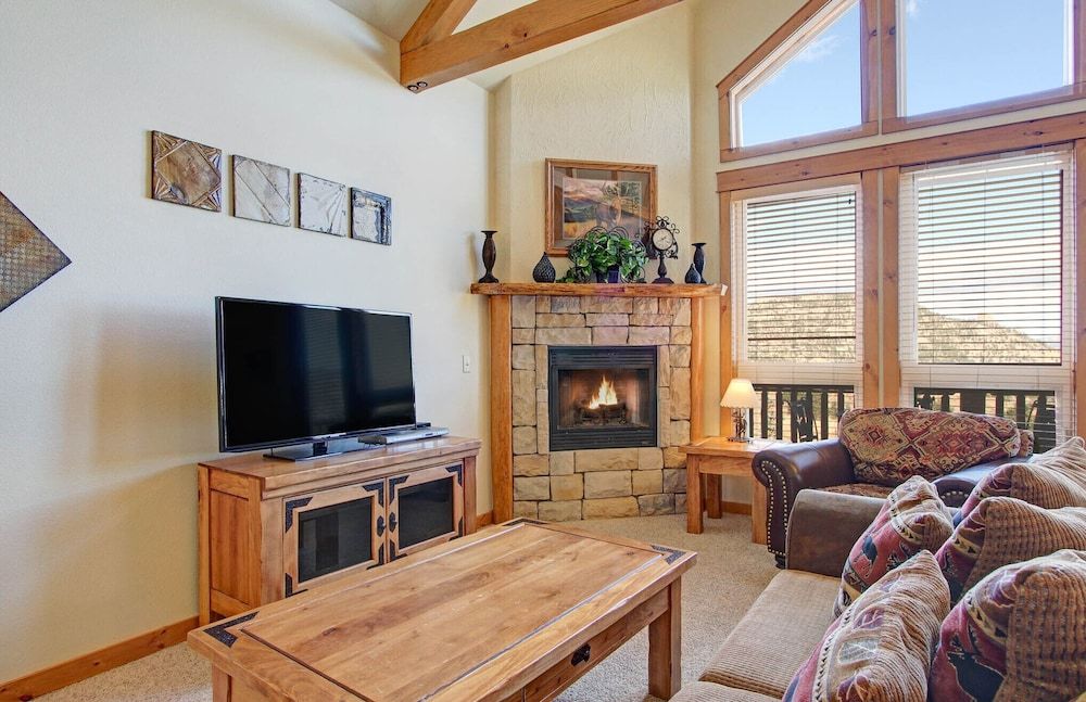 Mount Enentah 37 2 Bedroom Condo by RedAwning Condo, 2 Bedrooms 12