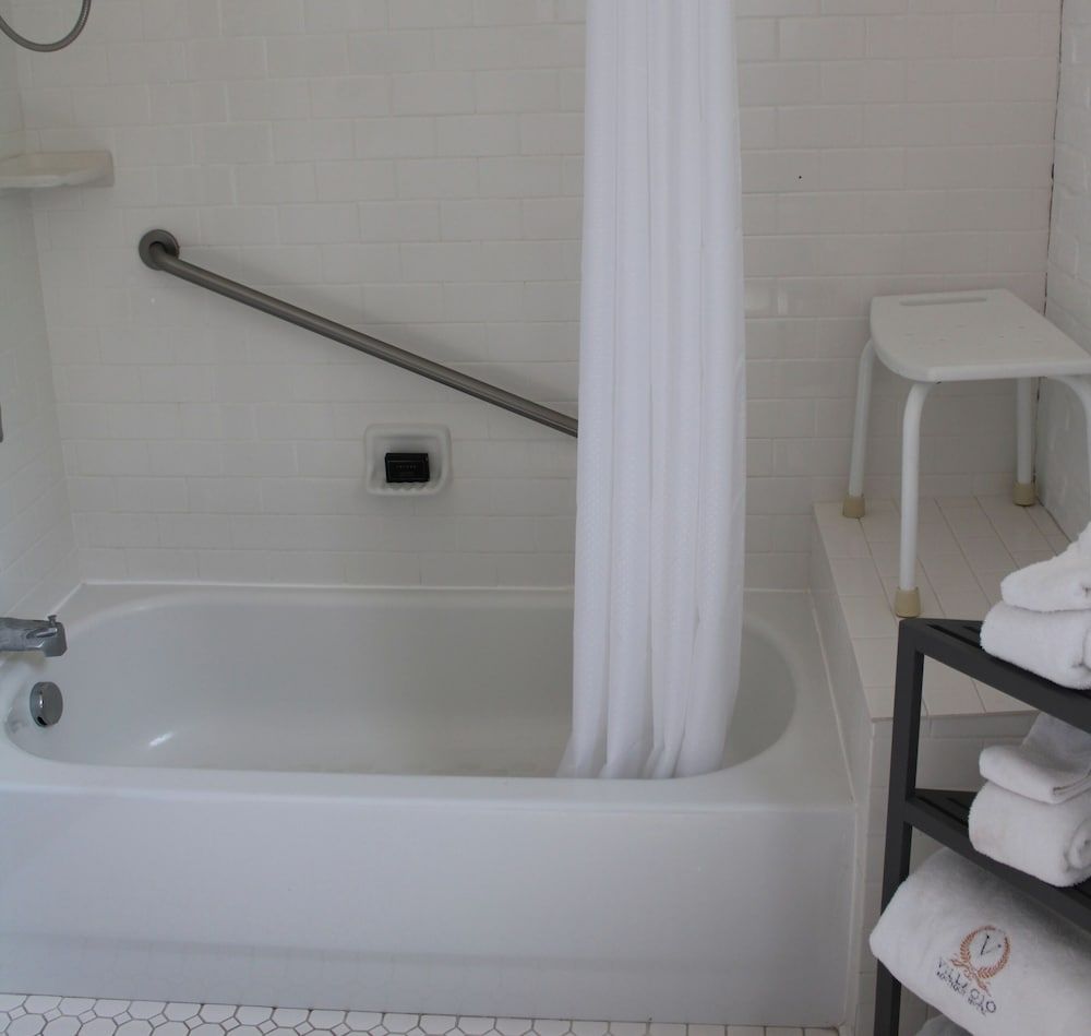 Villagio Boutique Hotel Deluxe Double Room, Courtyard View 7