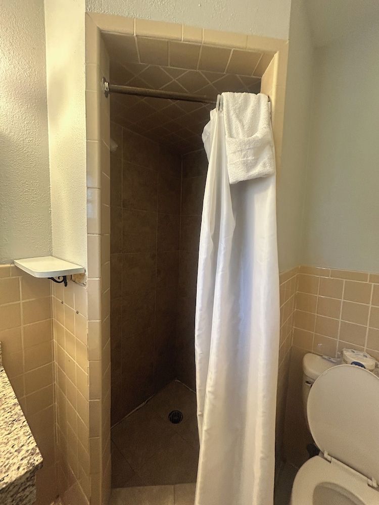 Budget Inn By Capital O Oskaloosa Near Pella Room, 1 Queen Bed, Non Smoking 4