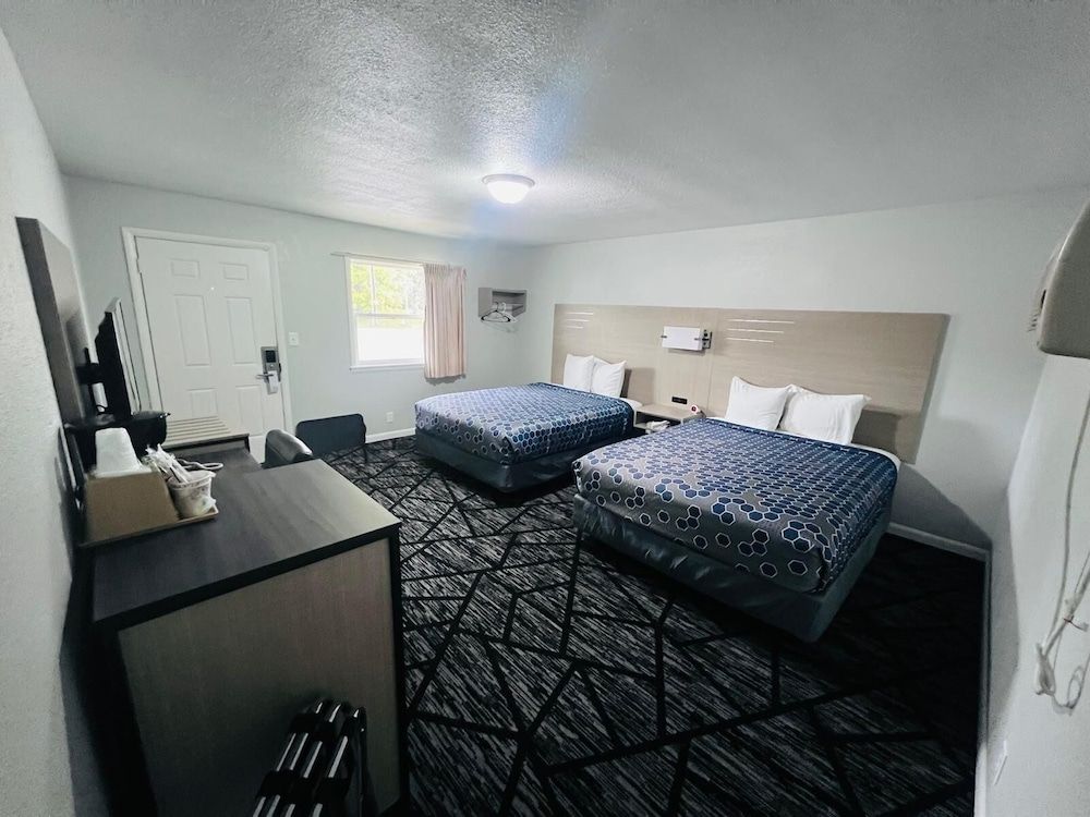 Budget Inn By Capital O Oskaloosa Near Pella Room, 2 Queen Beds, Non Smoking 2