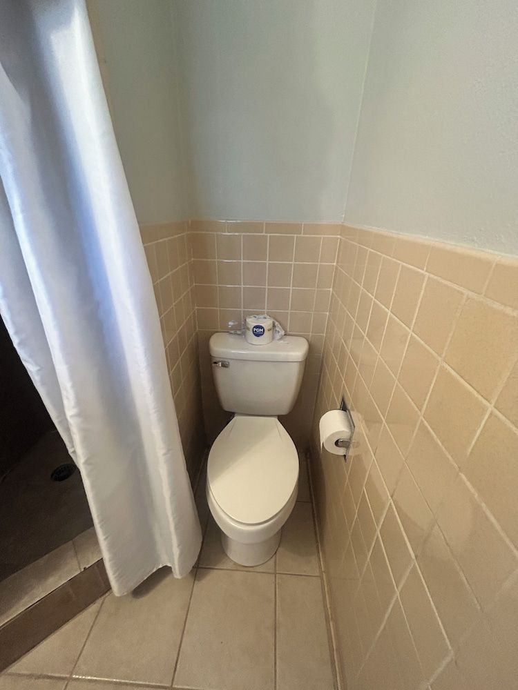 Budget Inn By Capital O Oskaloosa Near Pella Room, 1 Queen Bed, Non Smoking 6