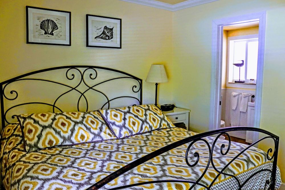Island Delight - 2 Bedrooms 2 King Beds