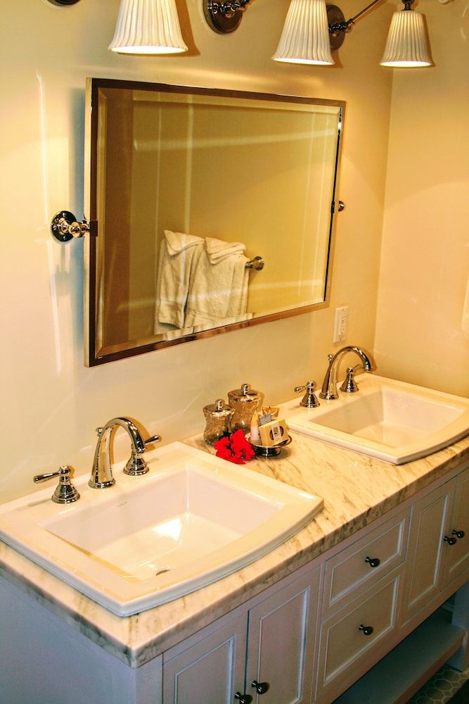 Villa Venezia The Floridian - 2 bedroom 1 King Bed and 2 Twins Beds 9