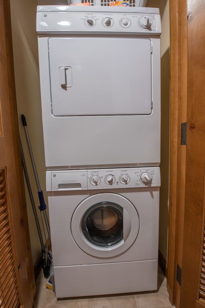 Updated 1 Bedroom In Mountaineer Square Condo - No Cleaning Fee! by RedAwning Condo, 1 Bedroom 12