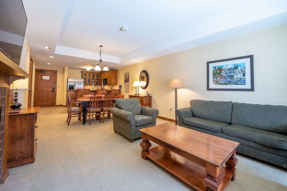 One Bedroom Condo with Large Balcony over Mountaineer Square 1 Condo - No Cleaning Fee! by RedAwning Condo, 1 Bedroom 19