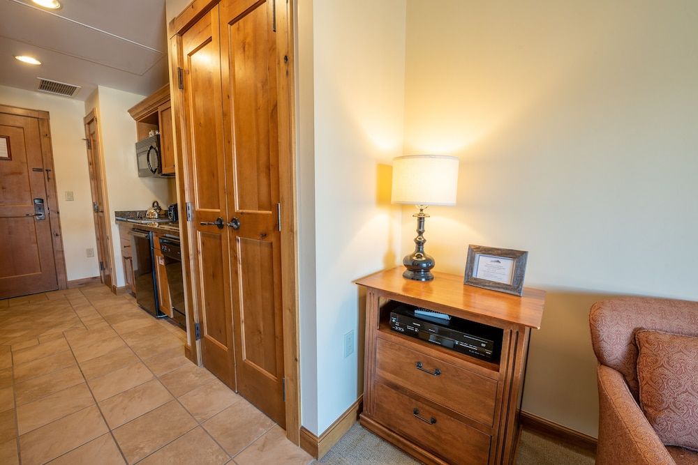 Comfortable Studio Efficiency Unit With Balcony Over Mountaineer Square Condo - No Cleaning Fee! by RedAwning Studio 7