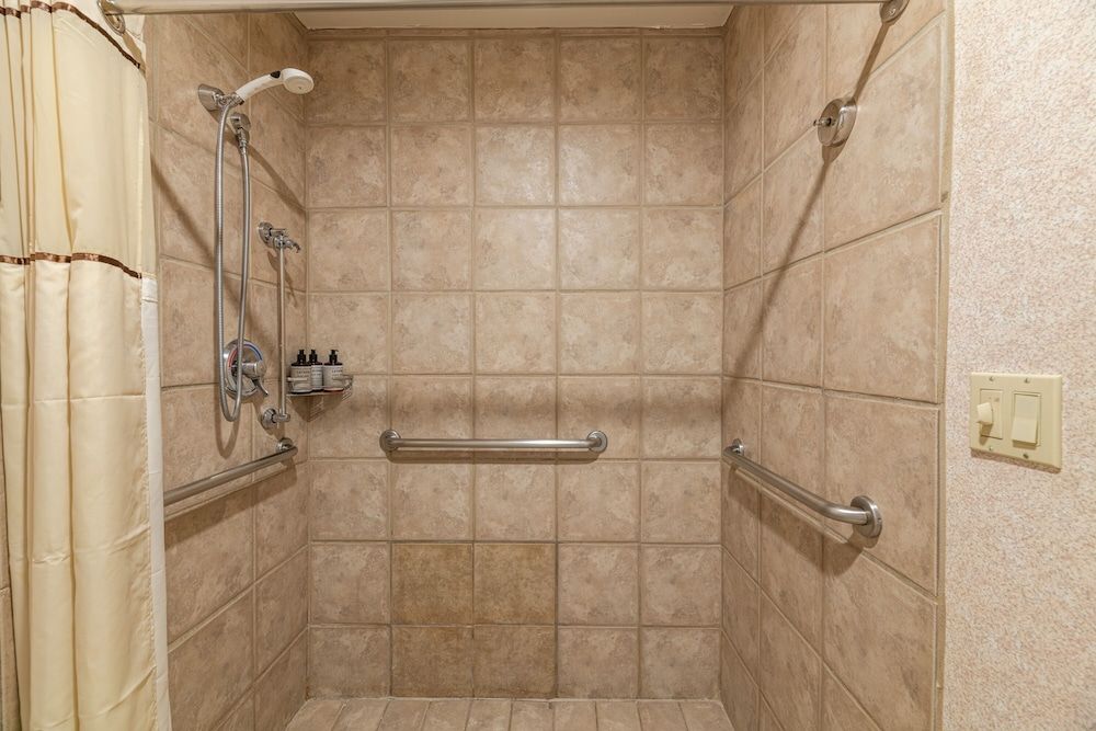 Cozy Pet-friendly King Studio In Mt. Crested Butte Condo - No Cleaning Fee! by RedAwning Studio 10