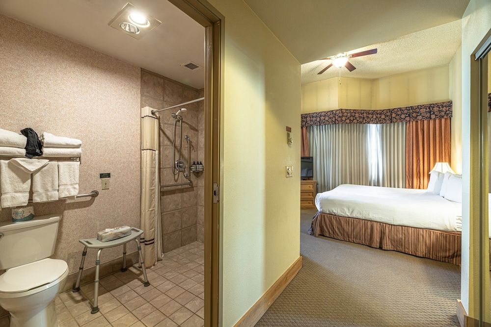 Cozy Pet-friendly King Studio In Mt. Crested Butte Condo - No Cleaning Fee! by RedAwning Studio 11