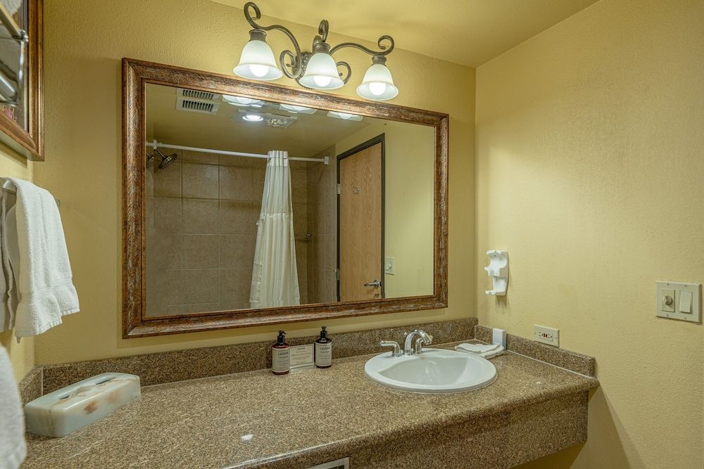 Grand Lodge 1-Bedroom Condo with 3 Queens & Close to Everything 1 Condo - No Cleaning Fee! by RedAwning Condo, 1 Bedroom 13