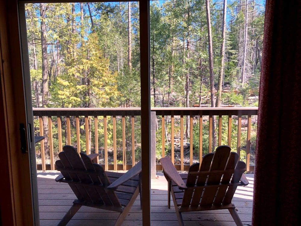 Evergreen Lodge Yosemite Kay's Nest 7