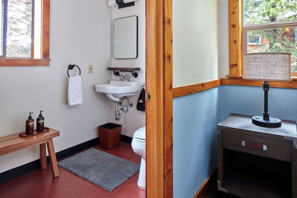 Evergreen Lodge Yosemite Cabin (Vintage) 5