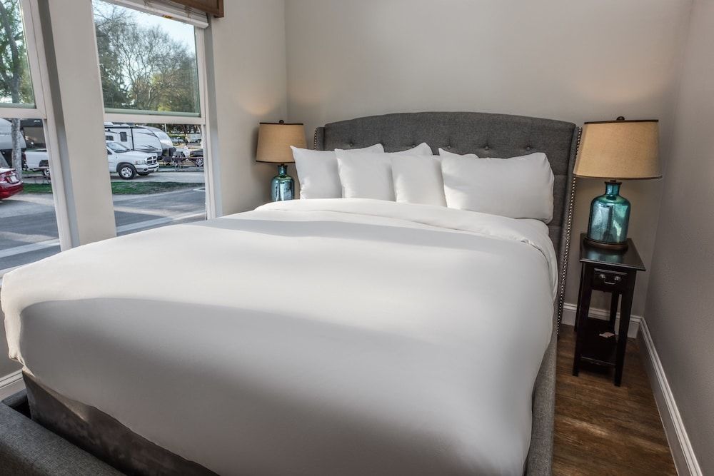 Flying Flags RV Resort & Campground Wine Cottage with firepit 5