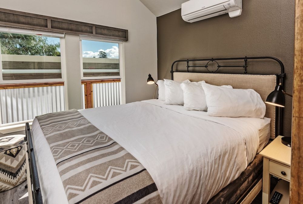 Flying Flags RV Resort & Campground Ranches Cottage with Loft 2