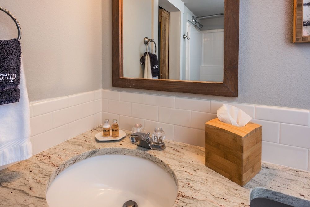 Flying Flags RV Resort & Campground Wine Cottage with firepit 7