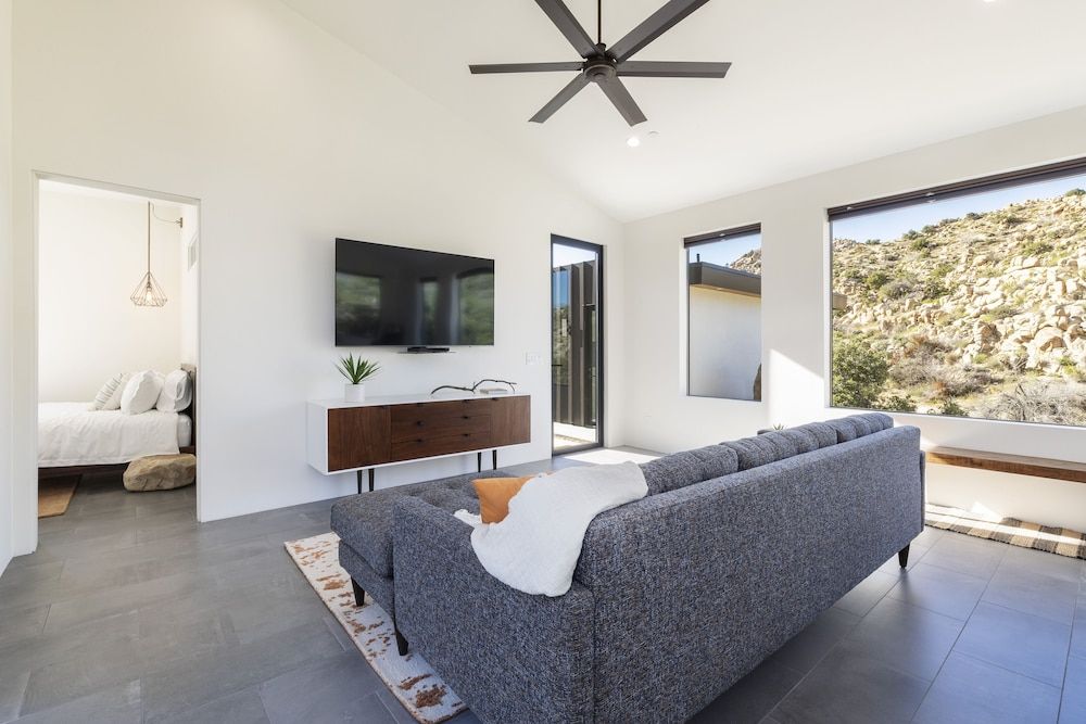 A Little Tish - Secluded Stargazers Getaway 2 Bedroom Home by RedAwning House, 2 Bedrooms 3