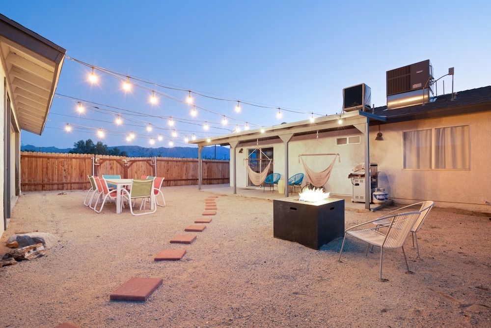 The Rockhopper - Hot Tub, Fire Pit & Walk To Downtown Jt! 4 Bedroom Home by RedAwning House, 4 Bedrooms 26