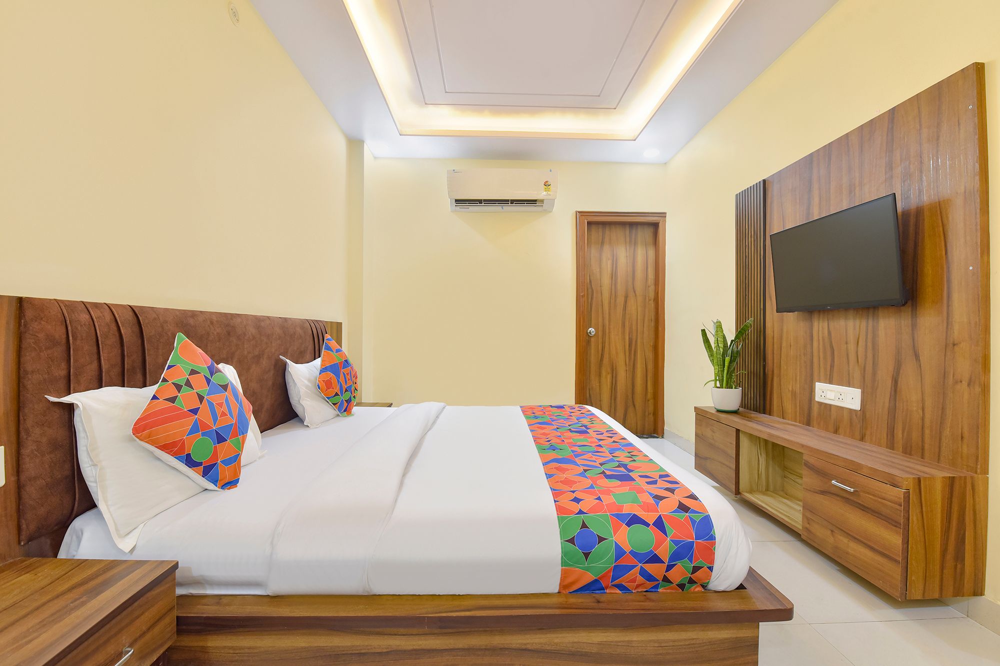 FabHotel Ballyfin Retreat Premium Room 3