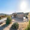 Hillside Desert House - Hot Tub, Fire Pit And Bbq! 3 Bedroom Home by RedAwning