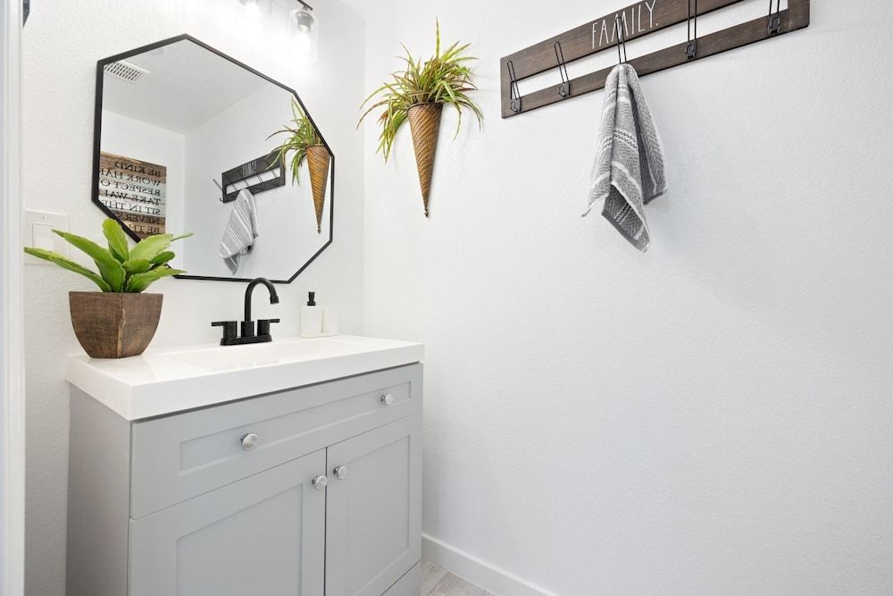 Mystic Views - Pool, Hot Tub, Game Room, Fire Pit & Desert Views 4 Bedroom Home by RedAwning House, 4 Bedrooms 17