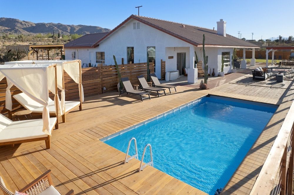 Rancho Nopales Jt - Pool, Hot Tub, Hammocks, Fast Wifi + Views! 4 Bedroom Home by RedAwning House, 4 Bedrooms 32