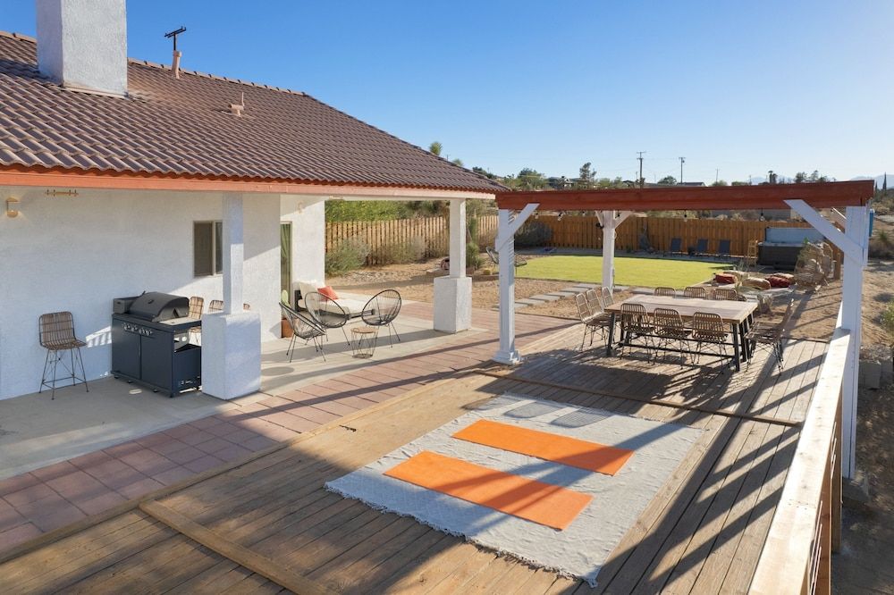 Rancho Nopales Jt - Pool, Hot Tub, Hammocks, Fast Wifi + Views! 4 Bedroom Home by RedAwning House, 4 Bedrooms 51