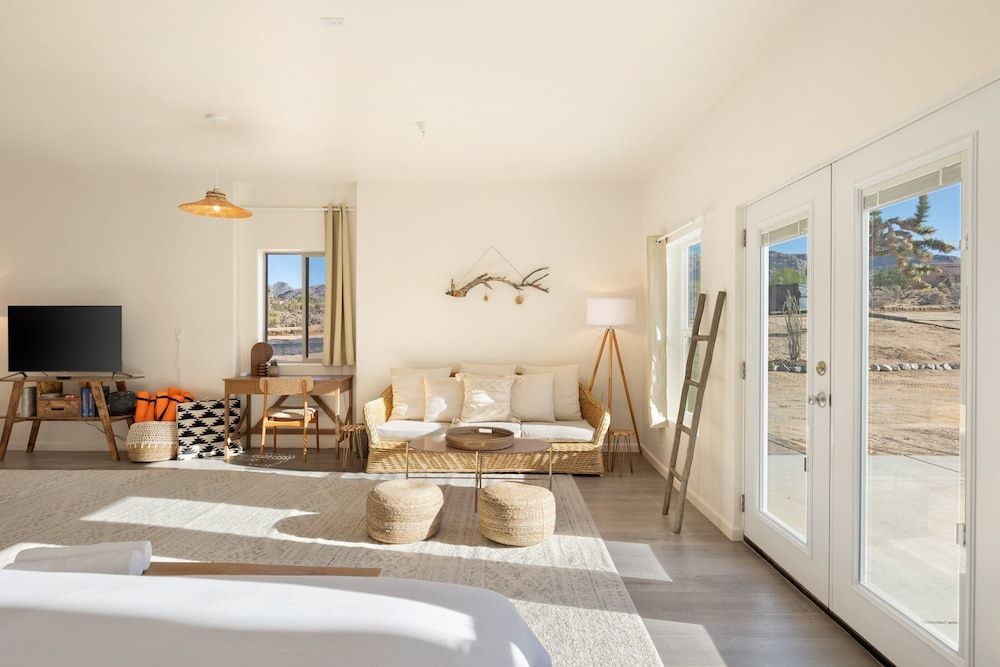 Rancho Nopales Jt - Pool, Hot Tub, Hammocks, Fast Wifi + Views! 4 Bedroom Home by RedAwning House, 4 Bedrooms 15