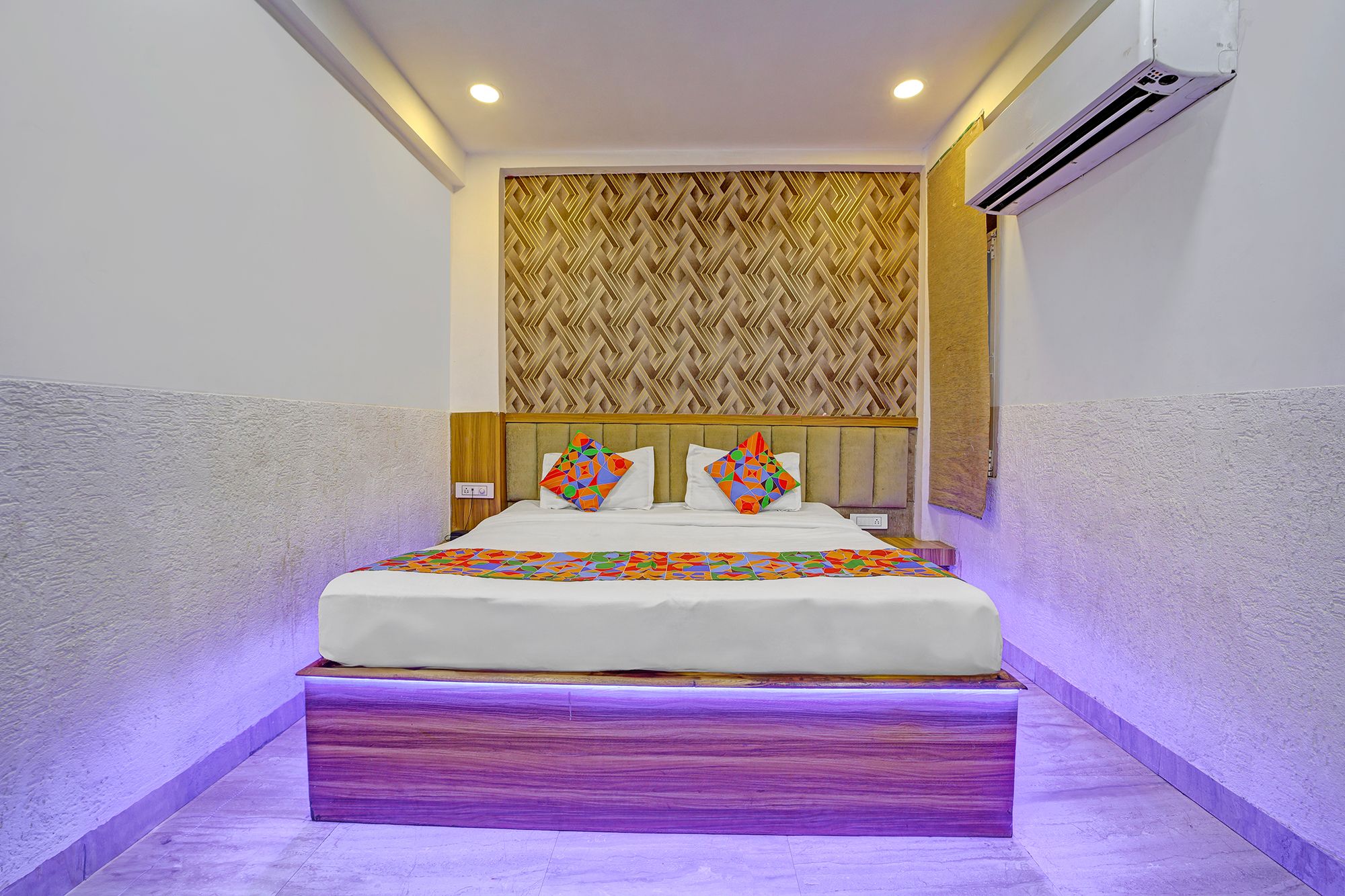 FabHotel Pride Inn I Deluxe Room 3