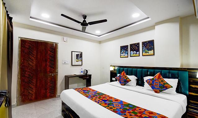 FabHotel PNR Continental Deluxe Room 3