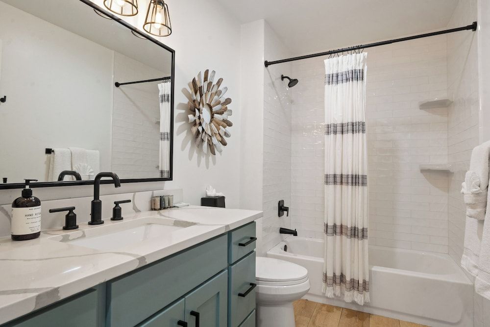 Modern Mesa Condo 12